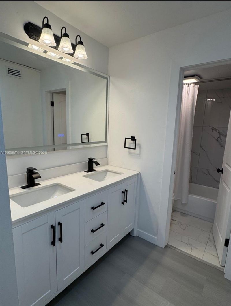 7300 NW 17th St , Unit 408, Plantation, FL 33313 Photo