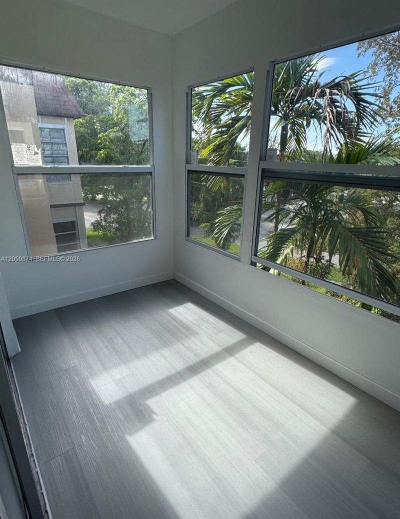 7300 NW 17th St , Unit 408, Plantation, FL 33313 Photo