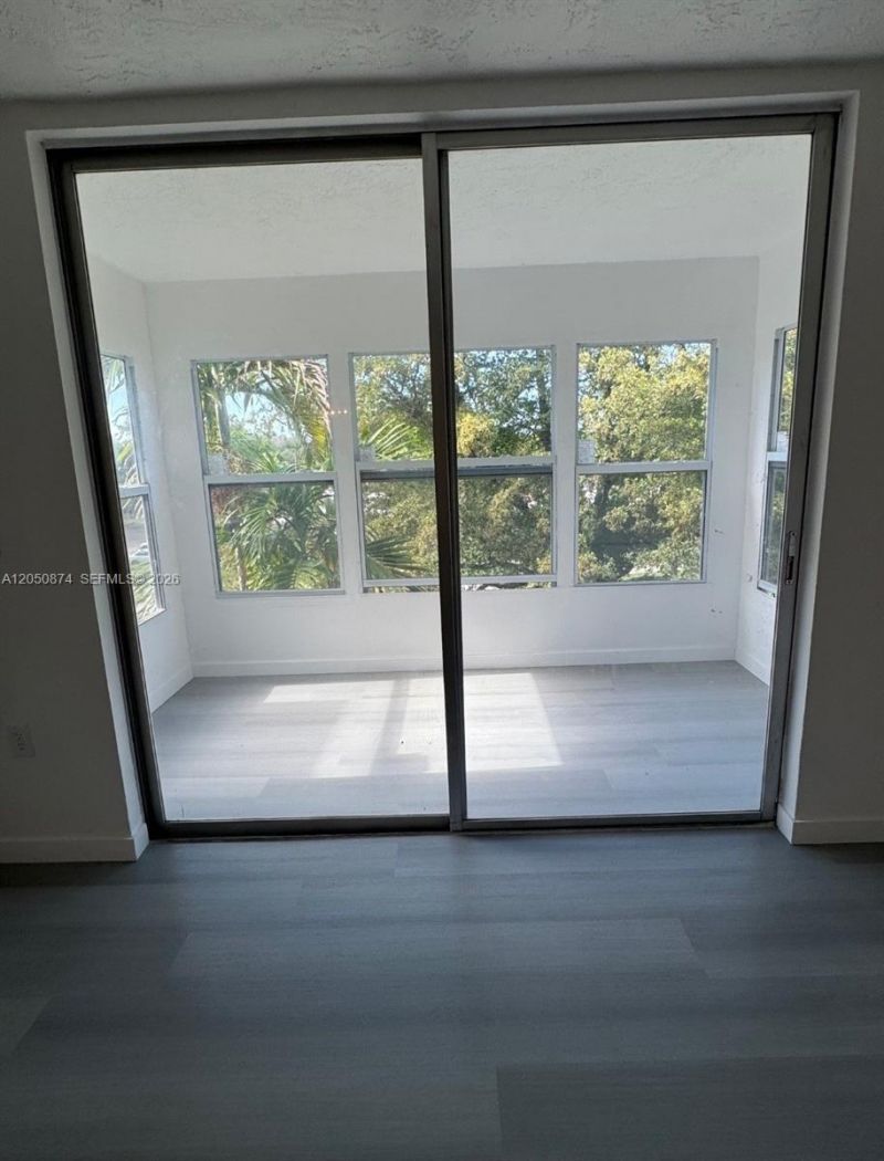 7300 NW 17th St , Unit 408, Plantation, FL 33313 Photo