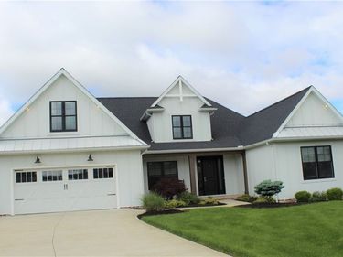 2374 Deer Creek Circle, Orrville, OH 44667