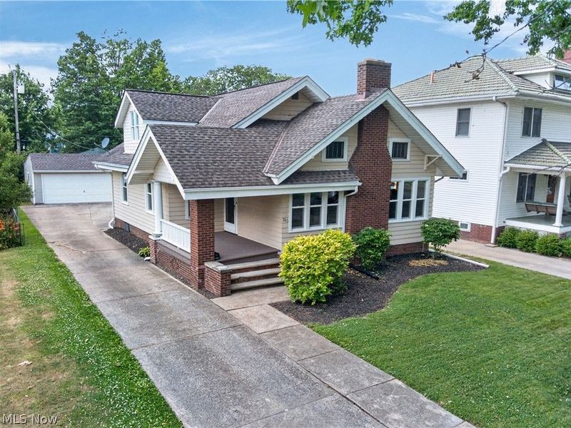 862 Lakeview Drive, Lorain, OH 44052 Photo 2