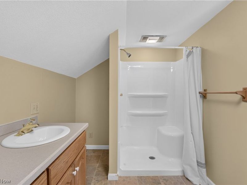 862 Lakeview Drive, Lorain, OH 44052 Photo 33