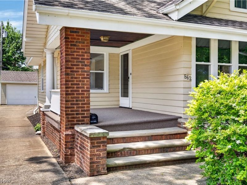 862 Lakeview Drive, Lorain, OH 44052 Photo 4