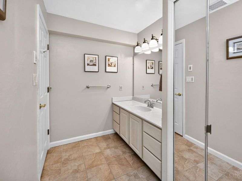 12178 Peak Drive, Springdale, OH 45246 Photo 57