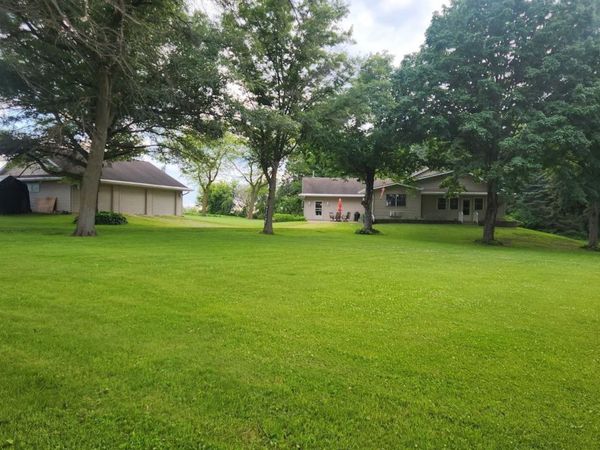 1787 Gilmore Avenue, New Hampton, IA 50659