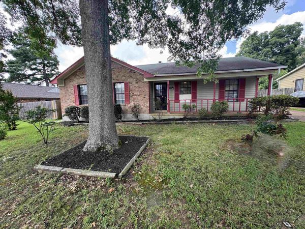 4811 BARKSHIRE DR, Memphis, TN 38141