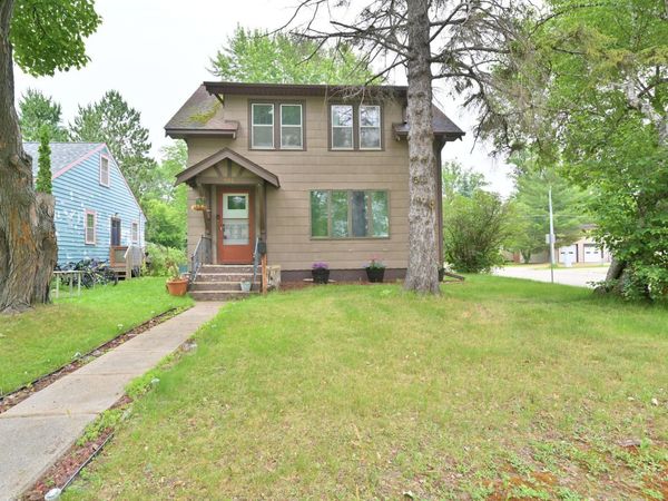 502 NE 4th Avenue, Grand Rapids, MN 55744