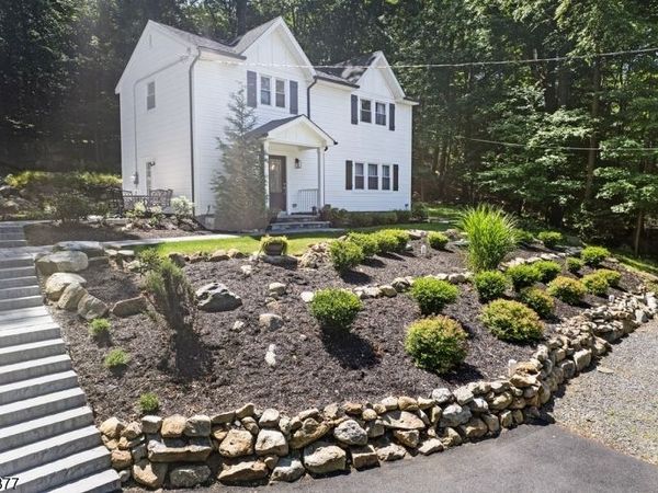 94 Castle Rock Rd, Jefferson, NJ 07849