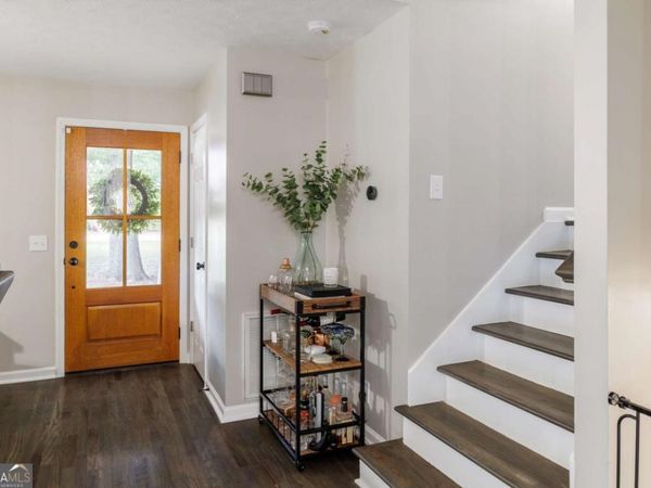 483 Whispering Oaks Drive, Statham, GA 30666