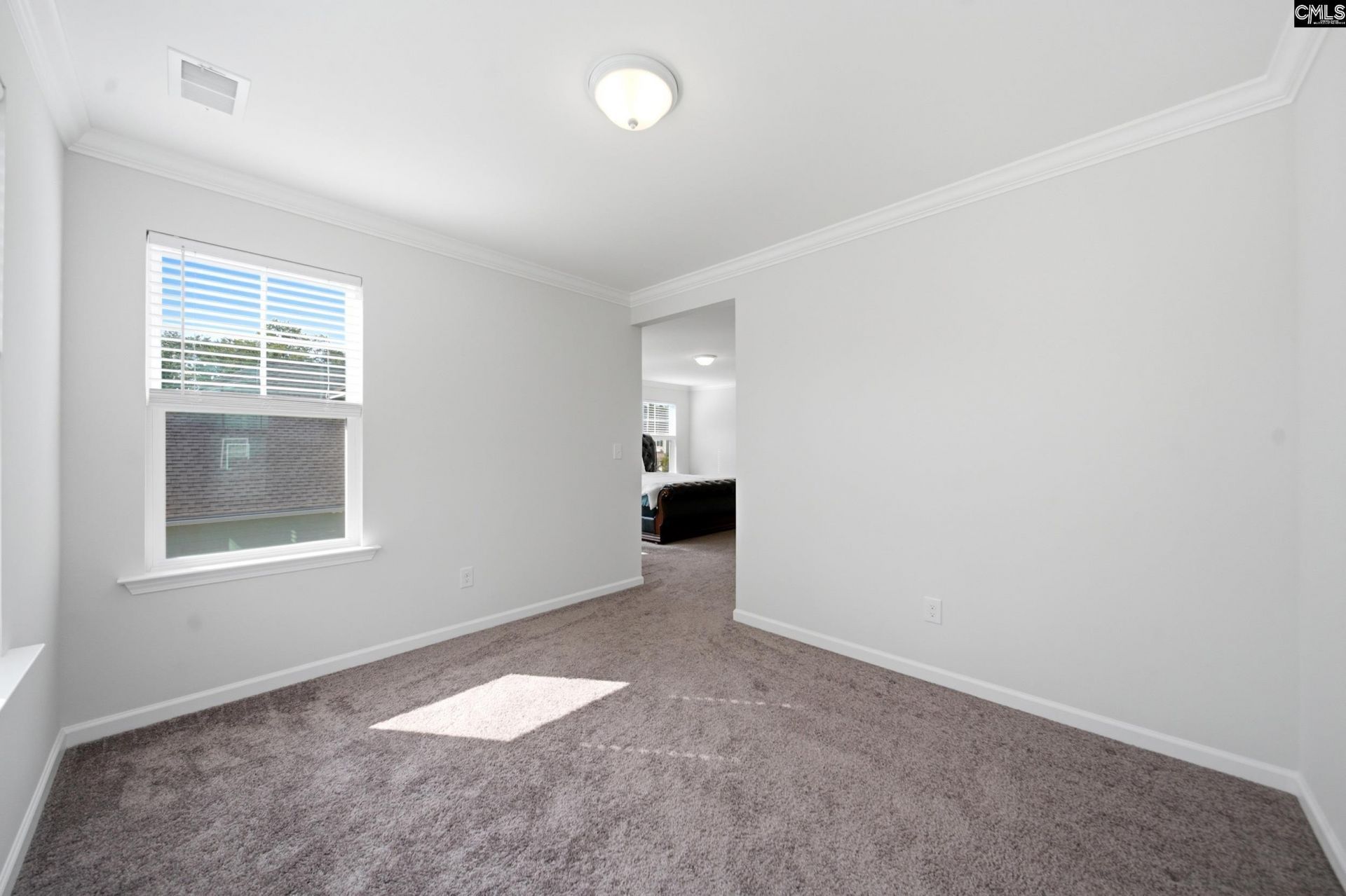372 Harbour Pointe Drive Photo 16