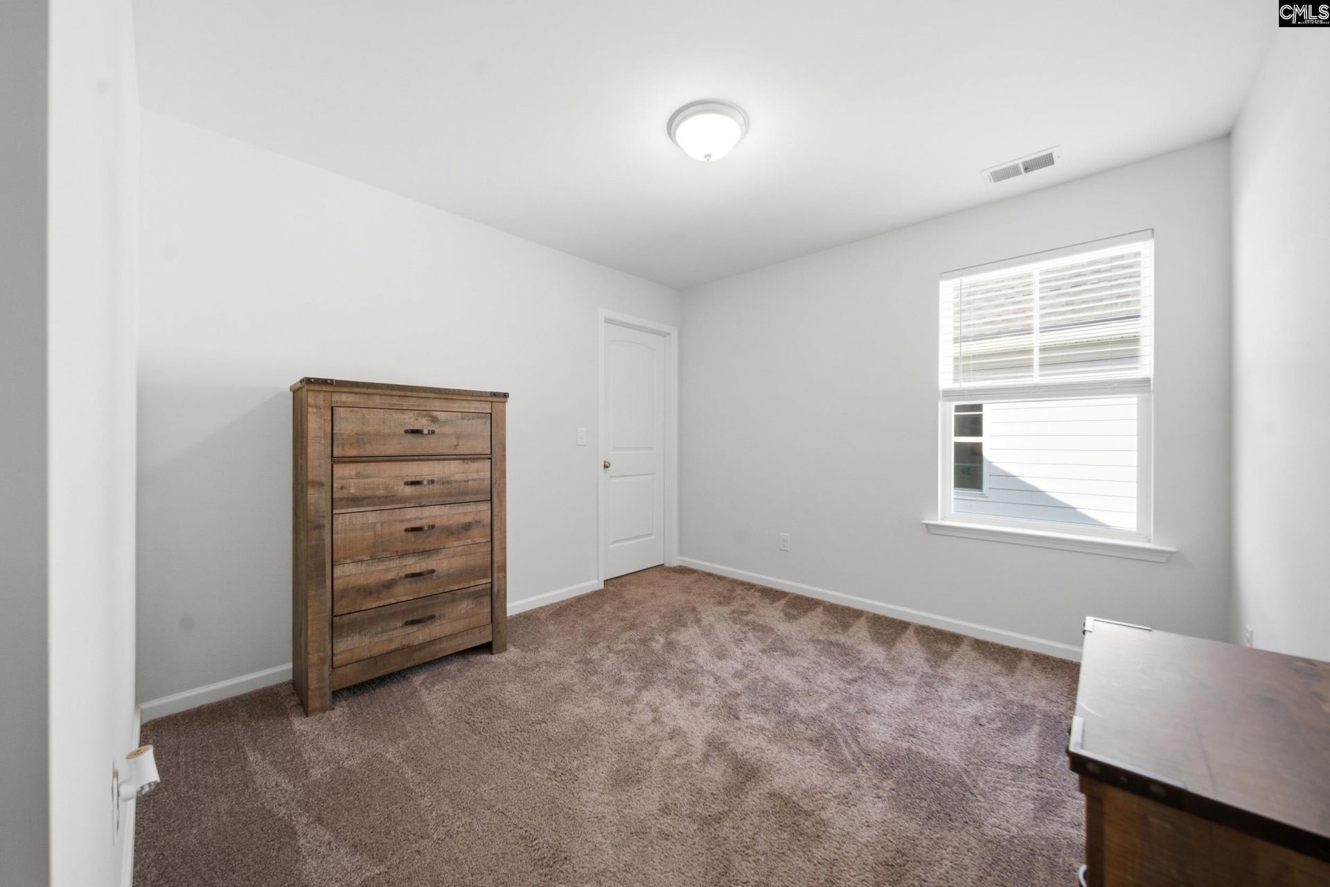 372 Harbour Pointe Drive Photo 19