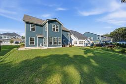 372 Harbour Pointe Drive photo 4
