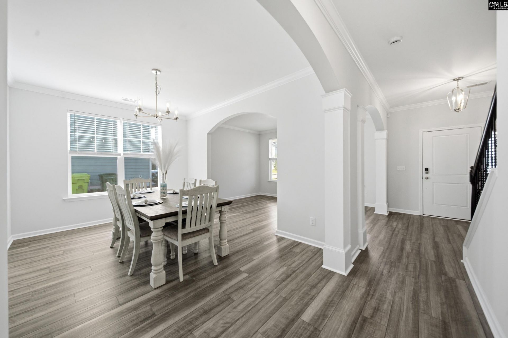 372 Harbour Pointe Drive Photo 9
