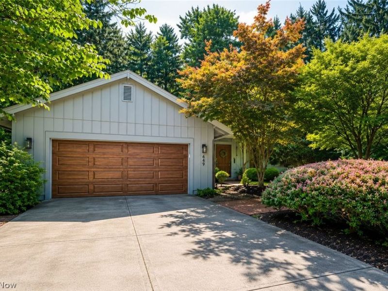849 Pine Cone Oval, Sagamore Hills, OH 44067 Photo 3