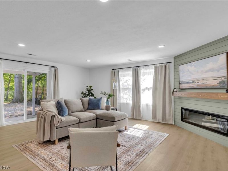 26927 E Oviatt Road, Bay Village, OH 44140 Photo 6