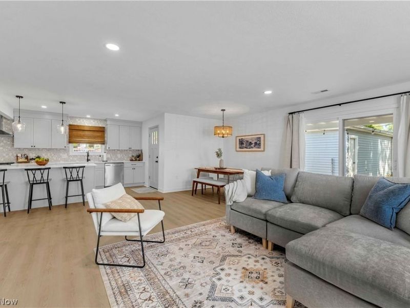 26927 E Oviatt Road, Bay Village, OH 44140 Photo 7