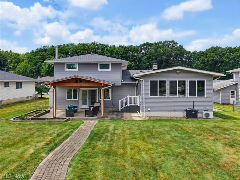 7171 Lakeview Drive, Parma, OH 44129 Photo 5