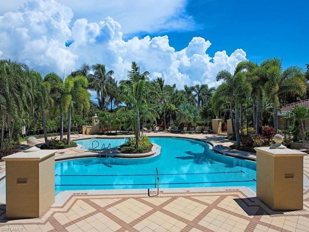 8787 Bay Colony Dr , Unit 302, Naples, FL 34108 Photo