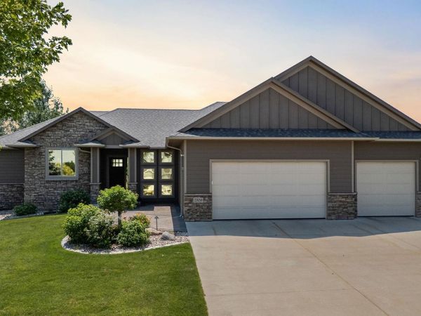 7309 E Donnelly Dr, Sioux Falls, SD 57110