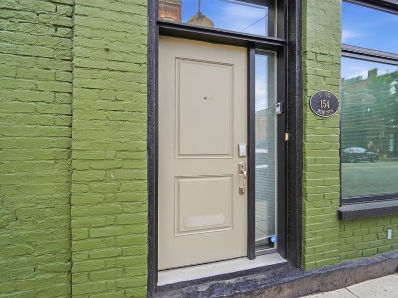 154 E McMicken Avenue, Cincinnati, OH 45202 Photo 2