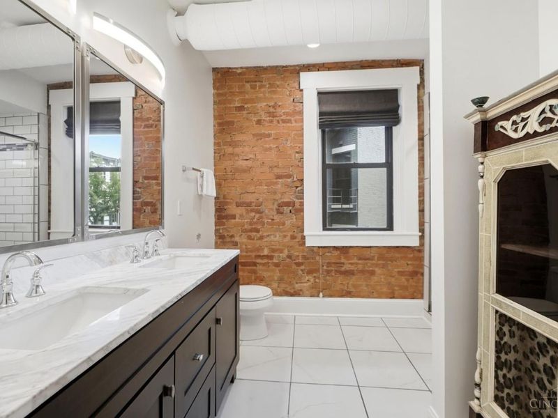 154 E McMicken Avenue, Cincinnati, OH 45202 Photo 23