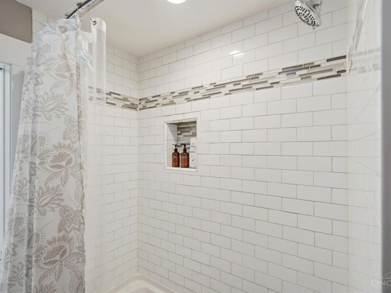 154 E McMicken Avenue, Cincinnati, OH 45202 Photo 37