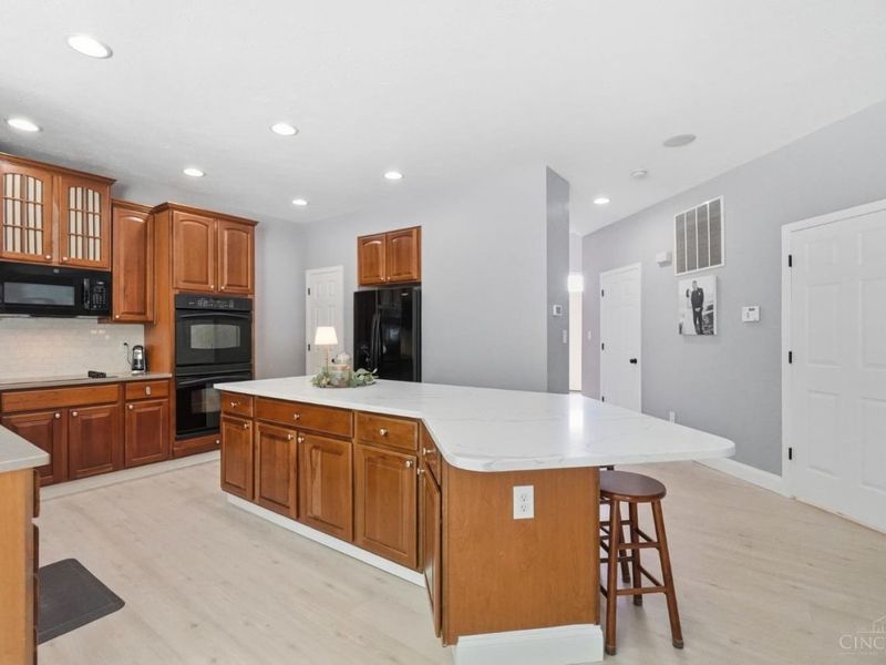 427 Brookhurst Drive, Monroe, OH 45050 Photo 12