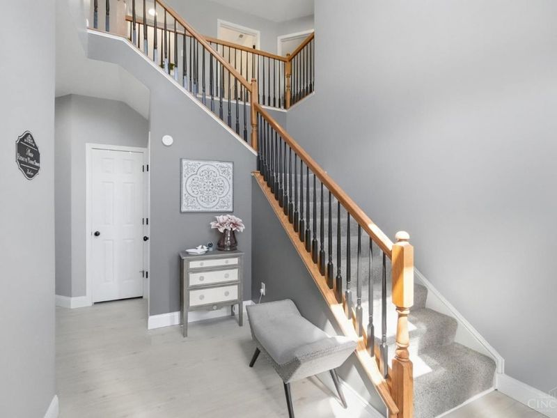 427 Brookhurst Drive, Monroe, OH 45050 Photo 7