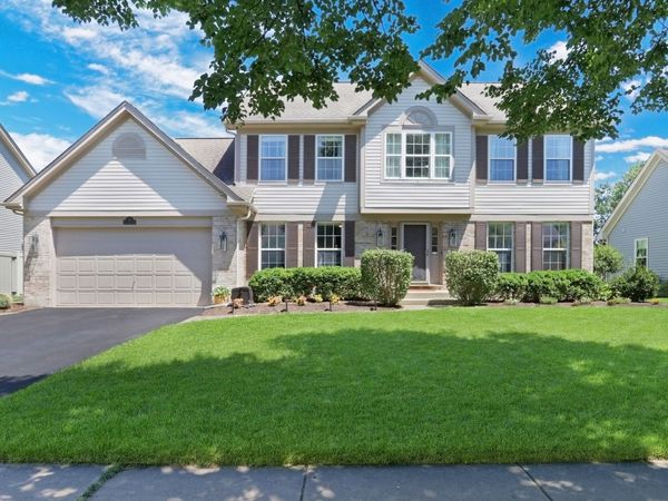 753 West Trail N, Grayslake, IL 60030