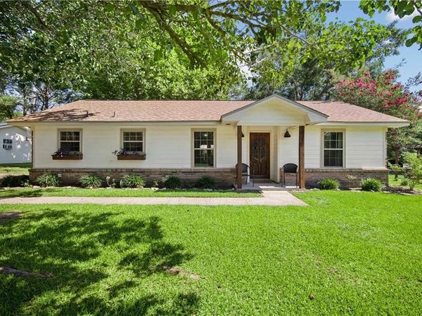 10310 Southhill Drive, Mobile, AL 36695