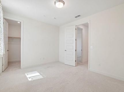 4981 Gold Rush Dr, Folsom, CA 95630 Photo