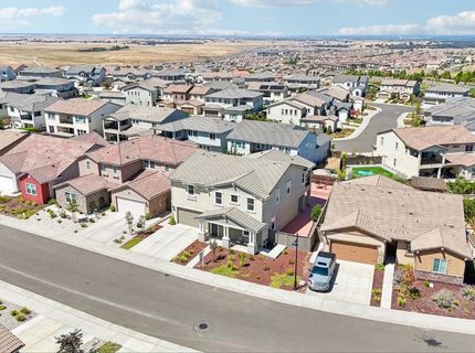 4981 Gold Rush Dr, Folsom, CA 95630 Photo