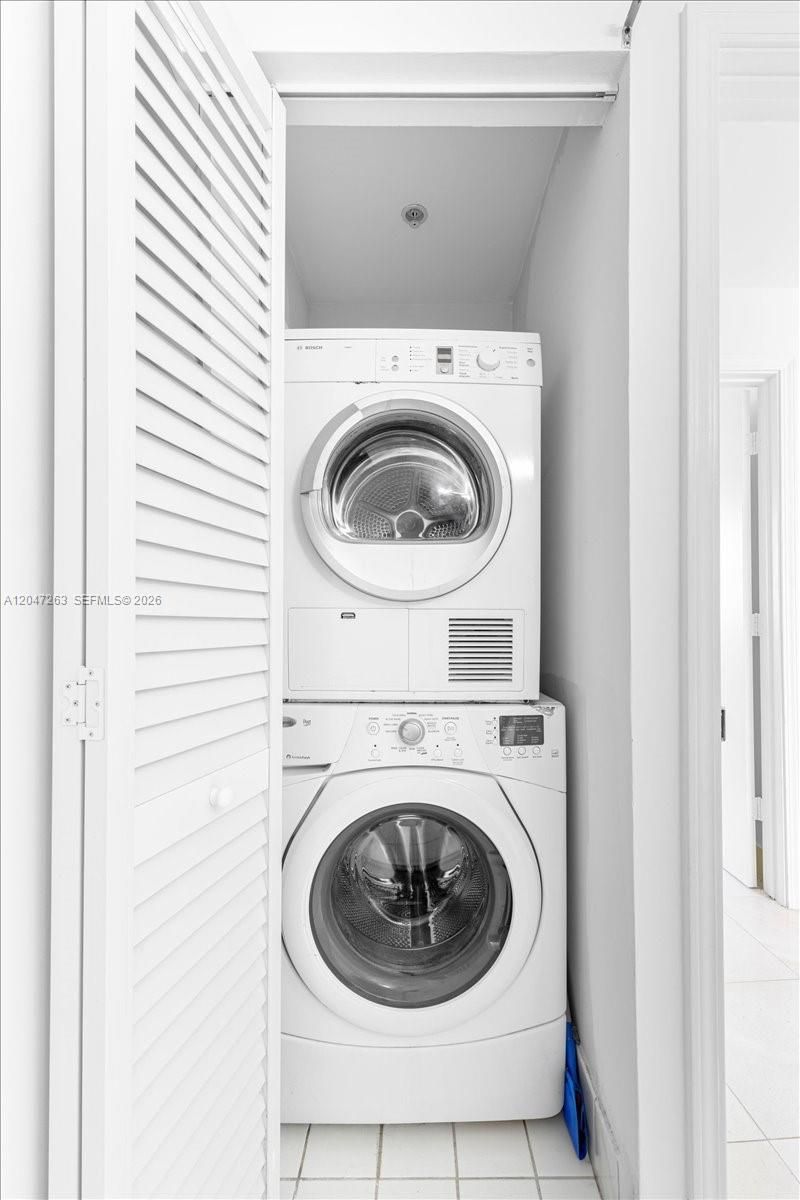 601 NE 36th St , Unit 2203, Miami, FL 33137 Photo