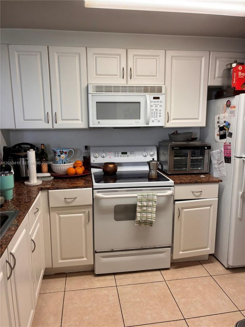 215 SW 42nd Ave , Unit 603, Miami, FL 33134 Photo