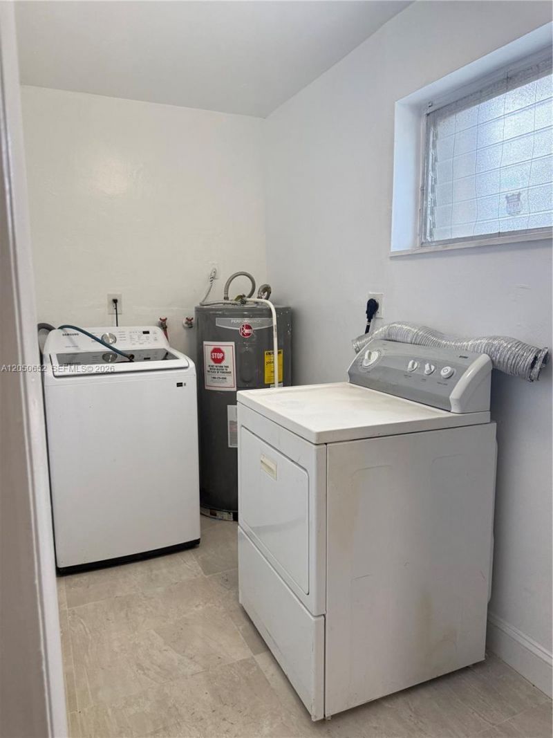 2100 N 52nd Ave, Hollywood, FL 33021 Photo