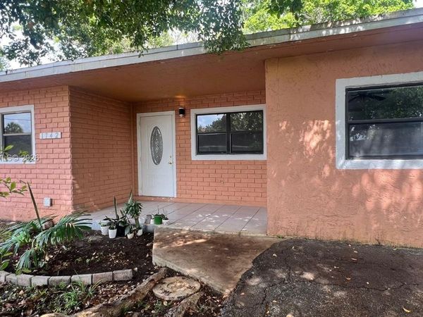 1742 NW 29th Way , Unit 1742, Fort Lauderdale, FL 33311