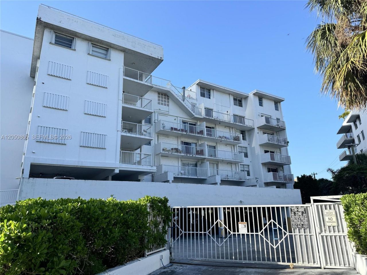17800 Atlantic Blvd , Unit PH15, Sunny Isles Beach, FL 33160 Photo