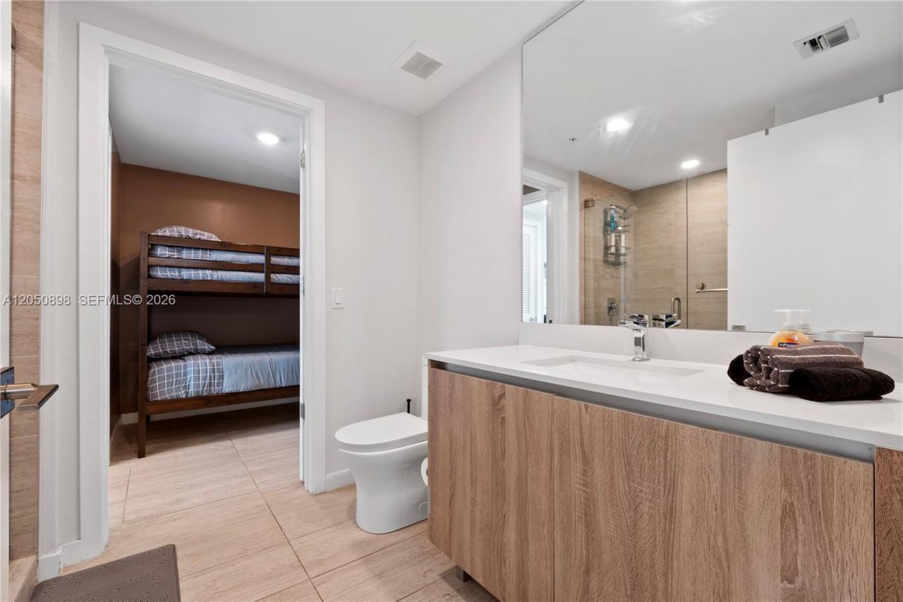 3900 Biscayne Blvd , Unit S-708, Miami, FL 33137 Photo