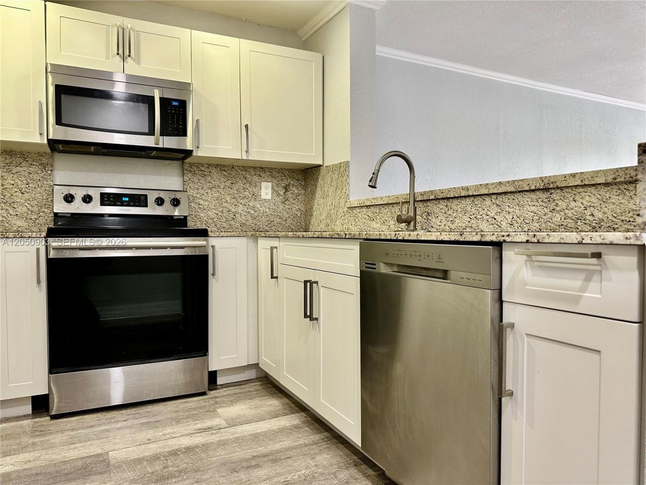 15430 SW 82 Ln , Unit 633, Miami, FL 33193 Photo