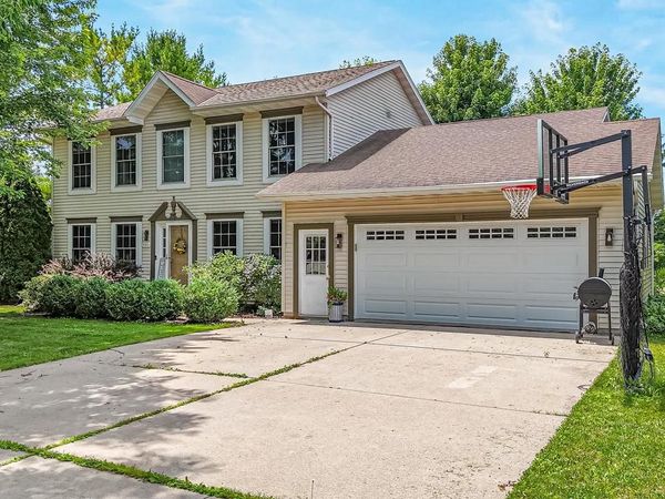 590 BROOKFIELD BOULEVARD, Fond Du Lac, WI 54935