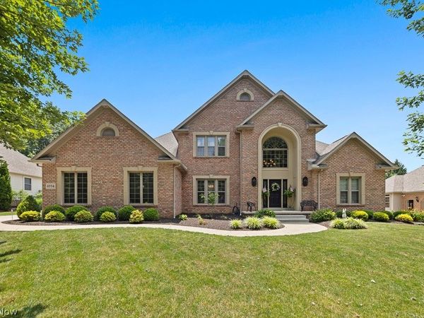 8574 Ashmede Court Circle NW, Massillon, OH 44646