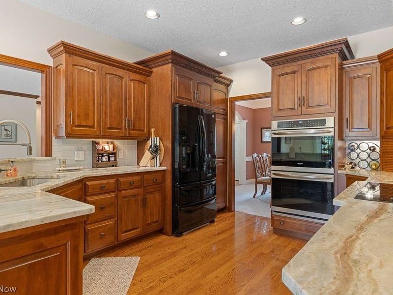 8574 Ashmede Court Circle NW, Massillon, OH 44646 Photo 10