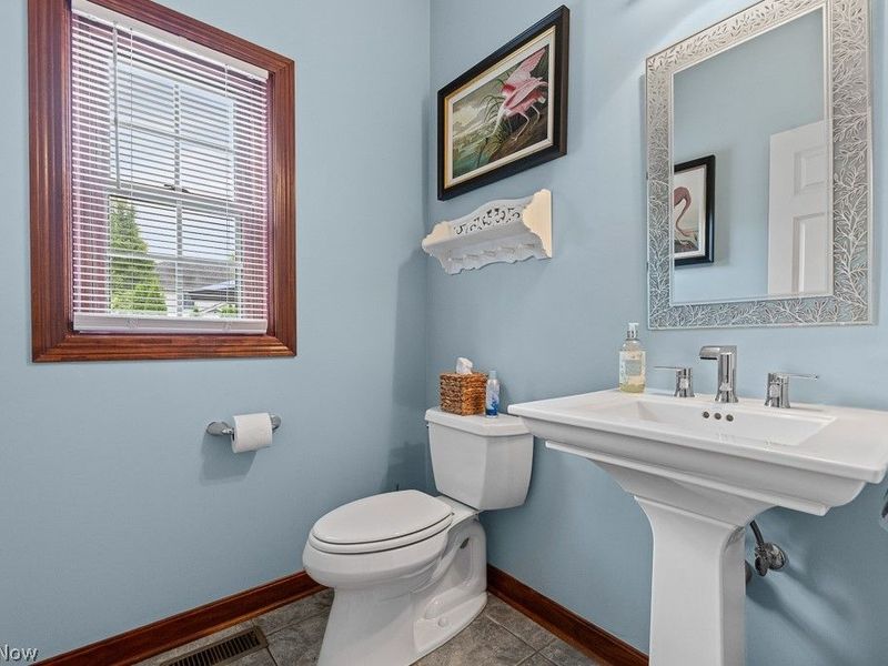 8574 Ashmede Court Circle NW, Massillon, OH 44646 Photo 37