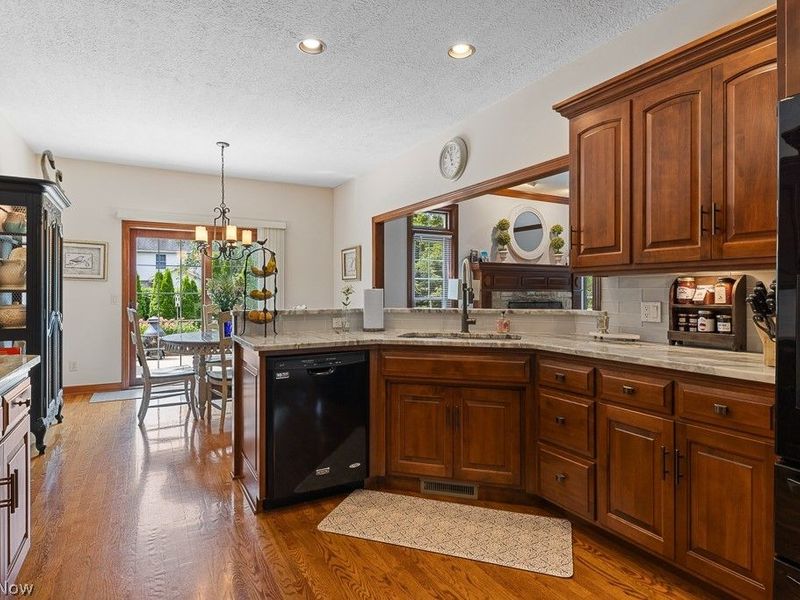 8574 Ashmede Court Circle NW, Massillon, OH 44646 Photo 8