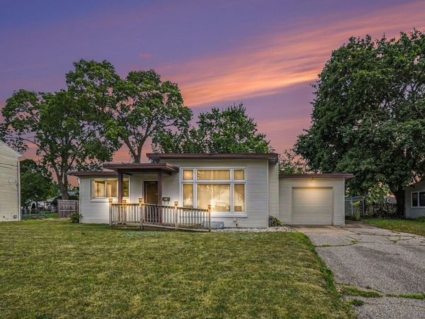 3810 Cheyenne Drive SW, Grandville, MI 49418