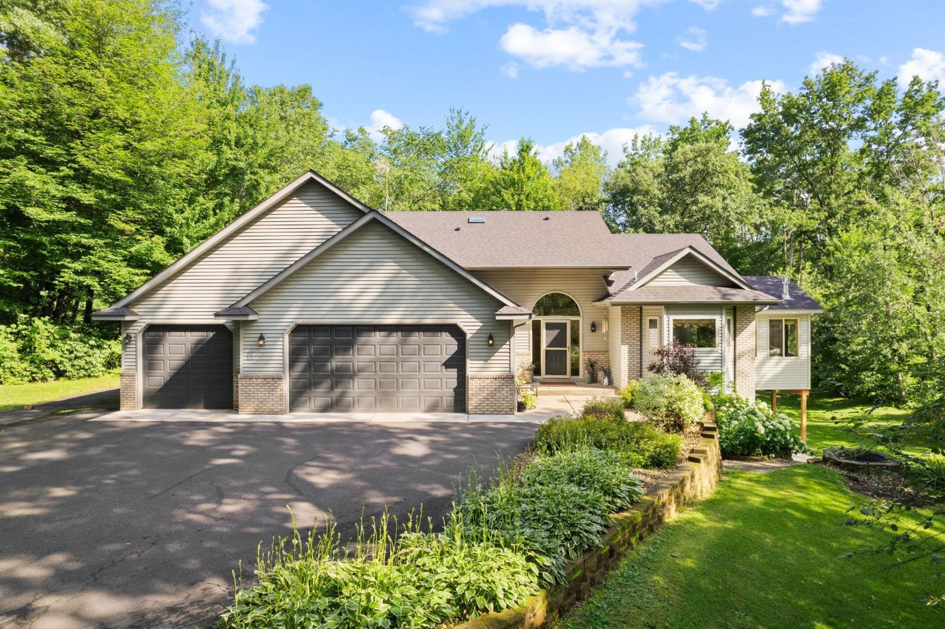 5306 408th Street, North Branch, MN 55056