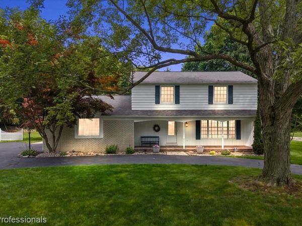 633 Foxhall Road , Bloomfield Hills, MI 48304