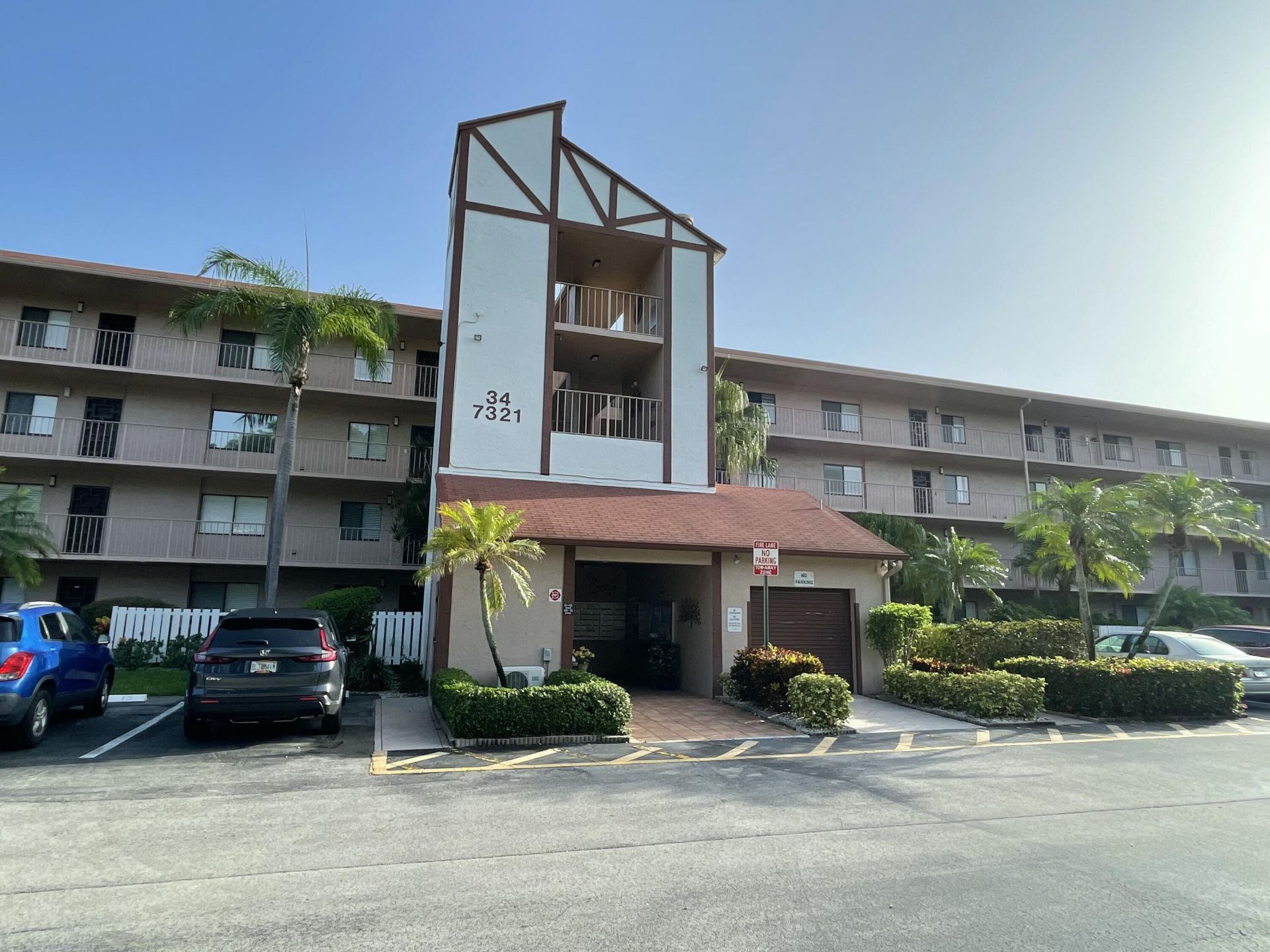 7321 Amberly Lane, Unit 302, Delray Beach, FL 33446 Photo