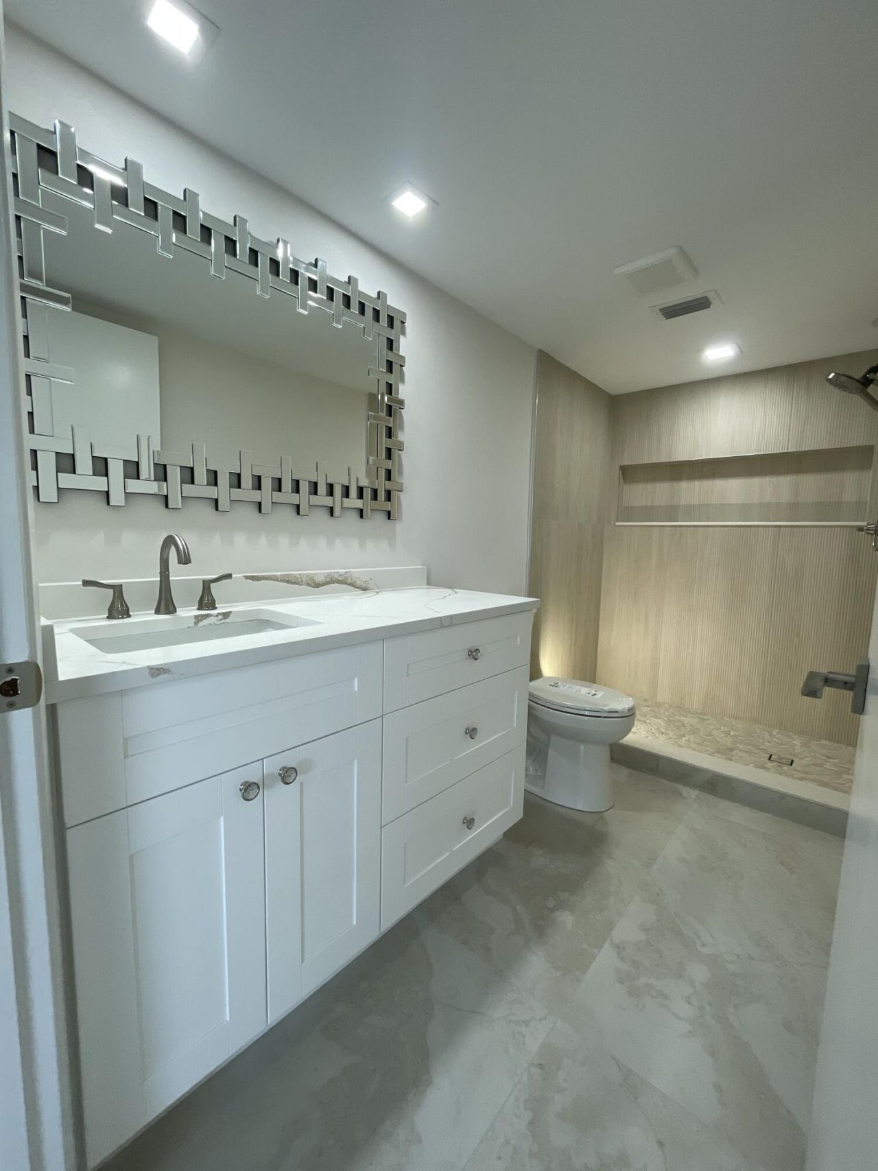 7321 Amberly Lane, Unit 302, Delray Beach, FL 33446 Photo