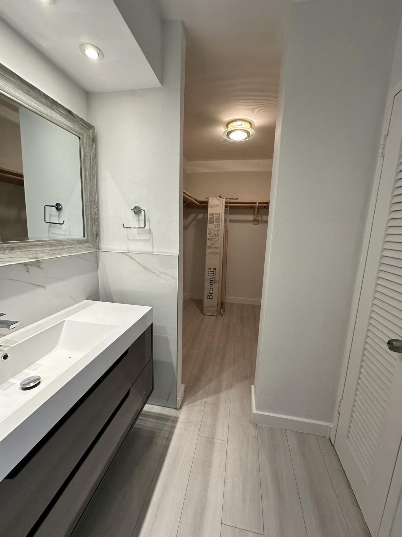800 West Avenue, Unit 637, Miami Beach, FL 33139 Photo